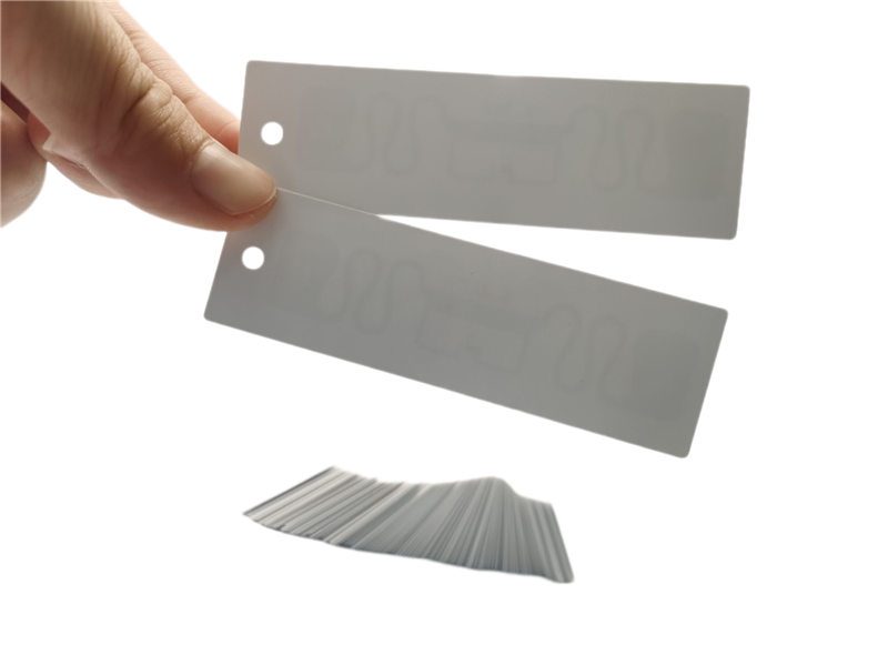 Apparel UHF RFID hang tag · 83×25 mm · Impinj M730 (RT-G101)