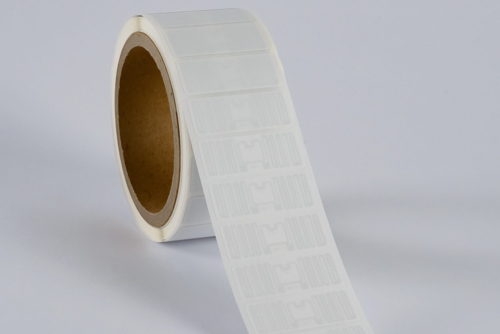 Apparel UHF RFID label · 45×18 mm · Impinj M730 (RT-L116)